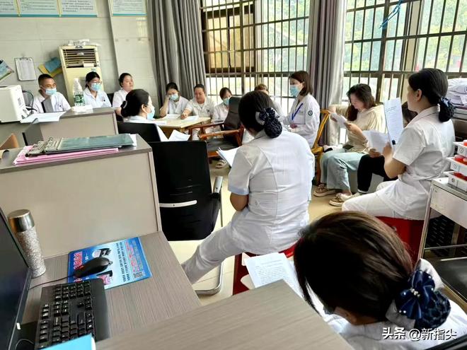 省脑科专家来澧县精神康复医院开展“脑医•脑健康”巡诊巡讲(图4)