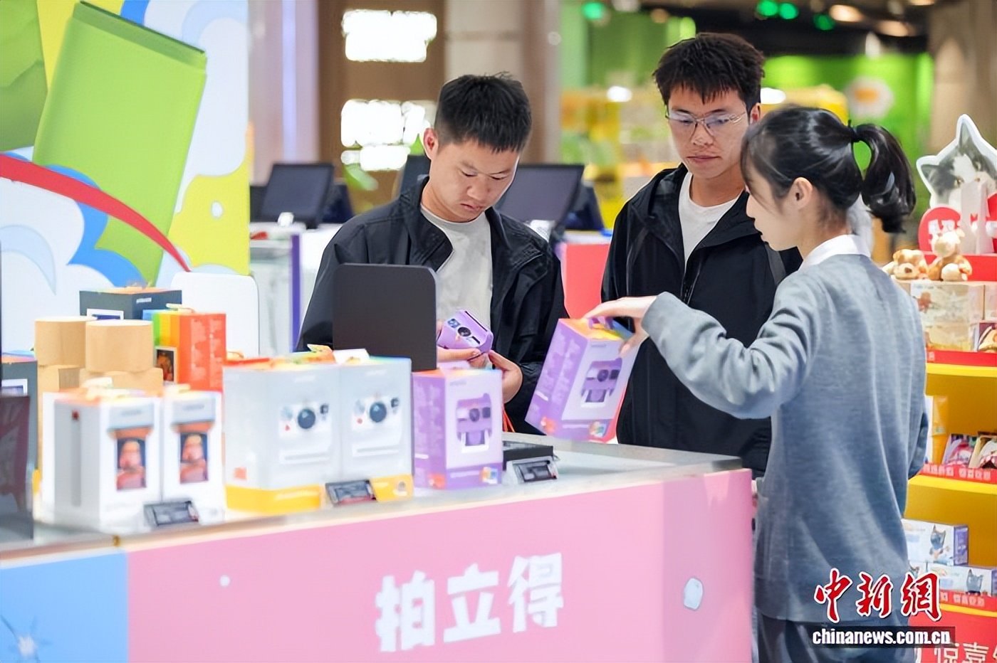 经济观察）“封关机遇”勾勒海南自贸港消费新图景(图1)
